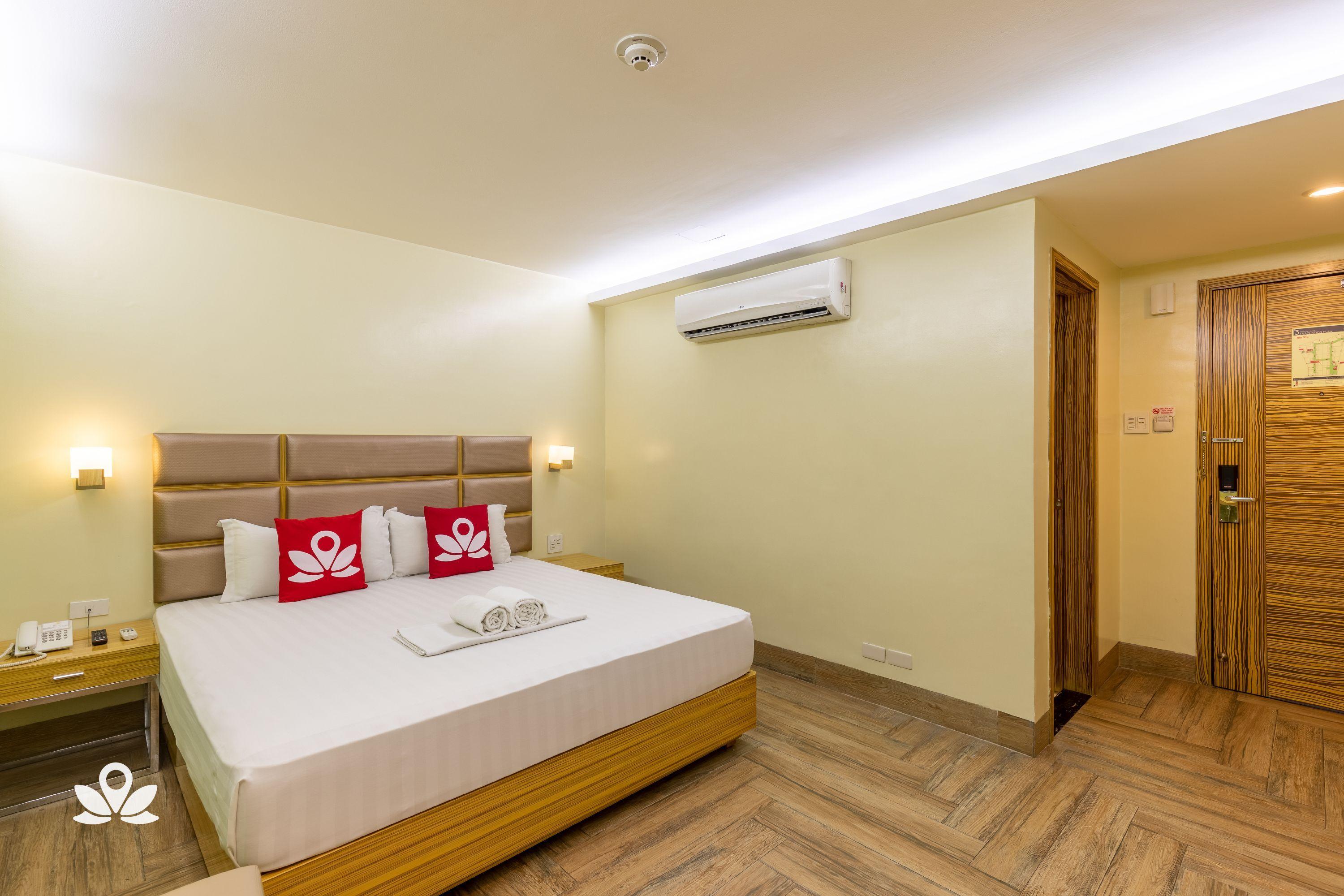 Sun Star Grand Hotel Манила Экстерьер фото