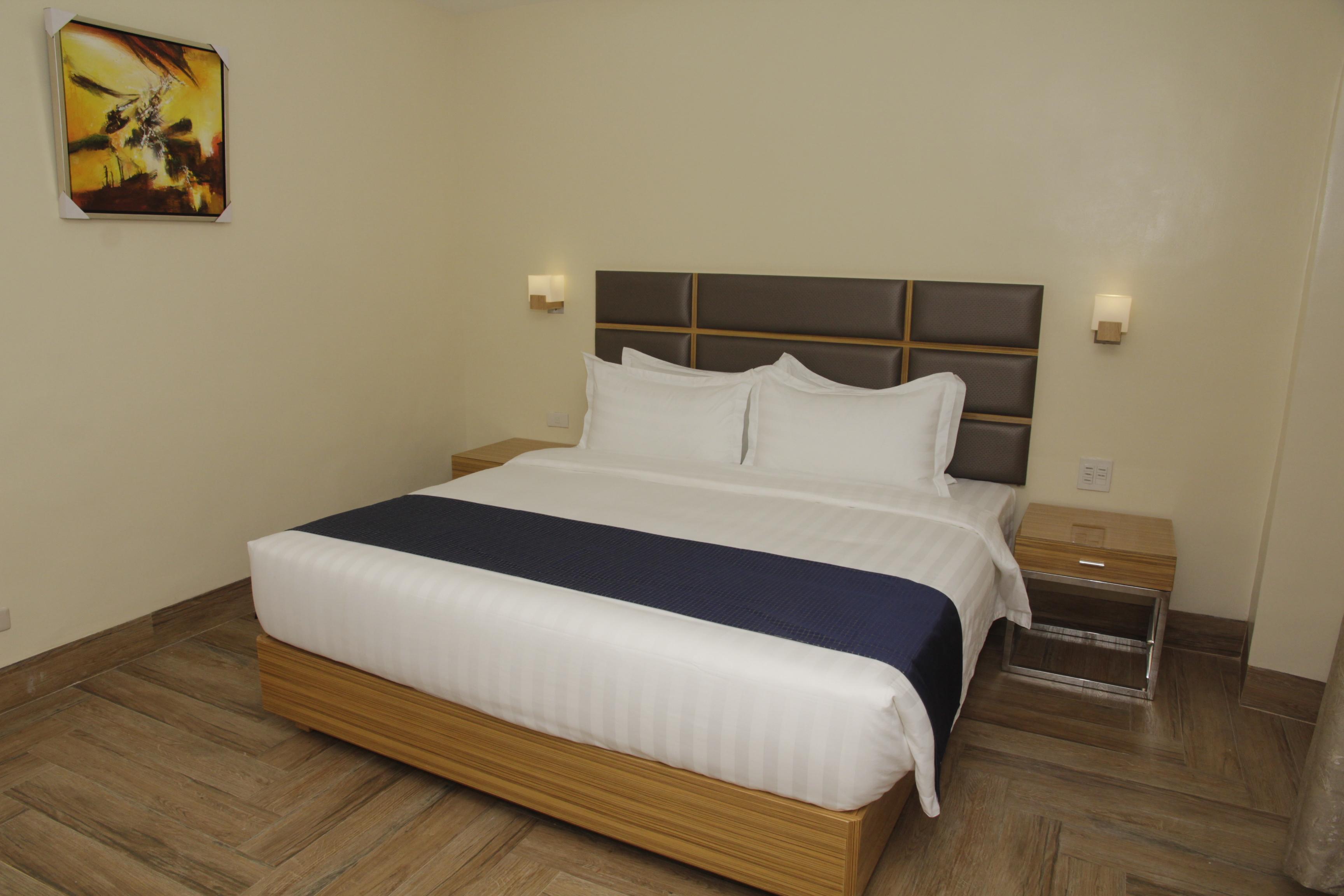 Sun Star Grand Hotel Манила Экстерьер фото