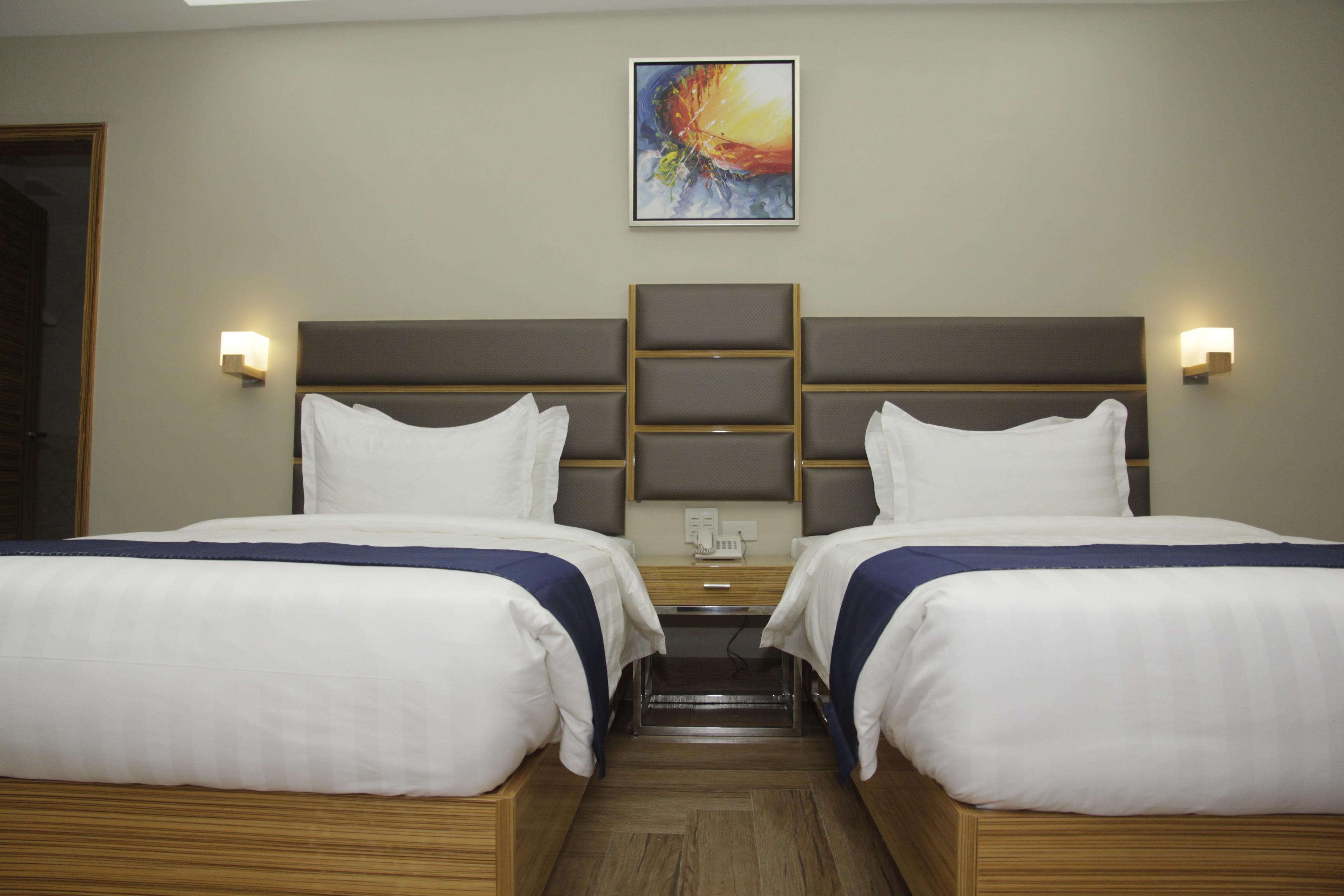 Sun Star Grand Hotel Манила Экстерьер фото