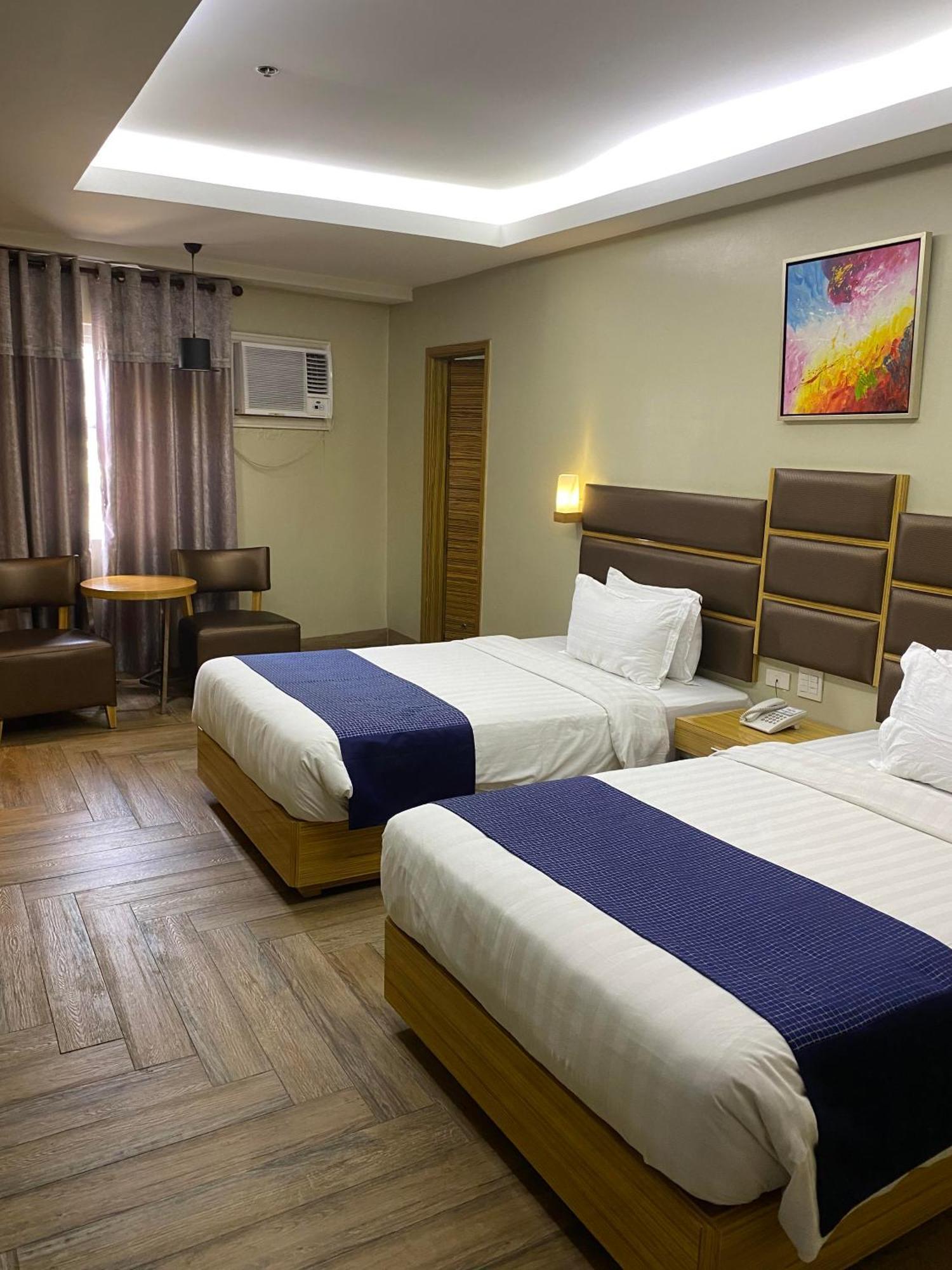 Sun Star Grand Hotel Манила Экстерьер фото