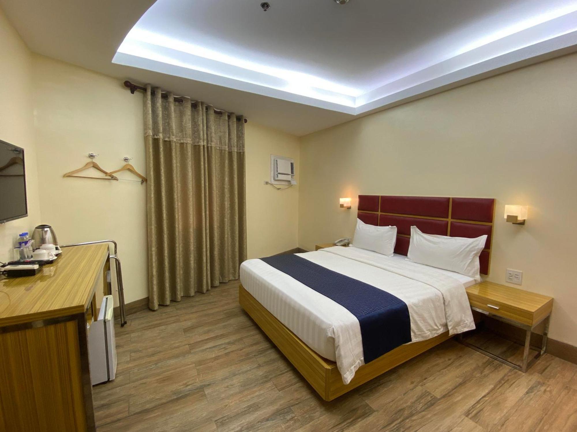 Sun Star Grand Hotel Манила Экстерьер фото